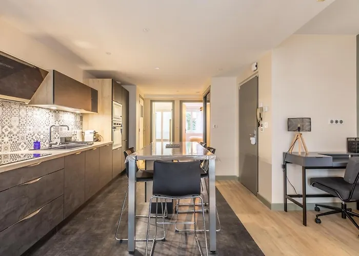 Standing Thermes - Confort - Proche Thermes & Bords D'allier